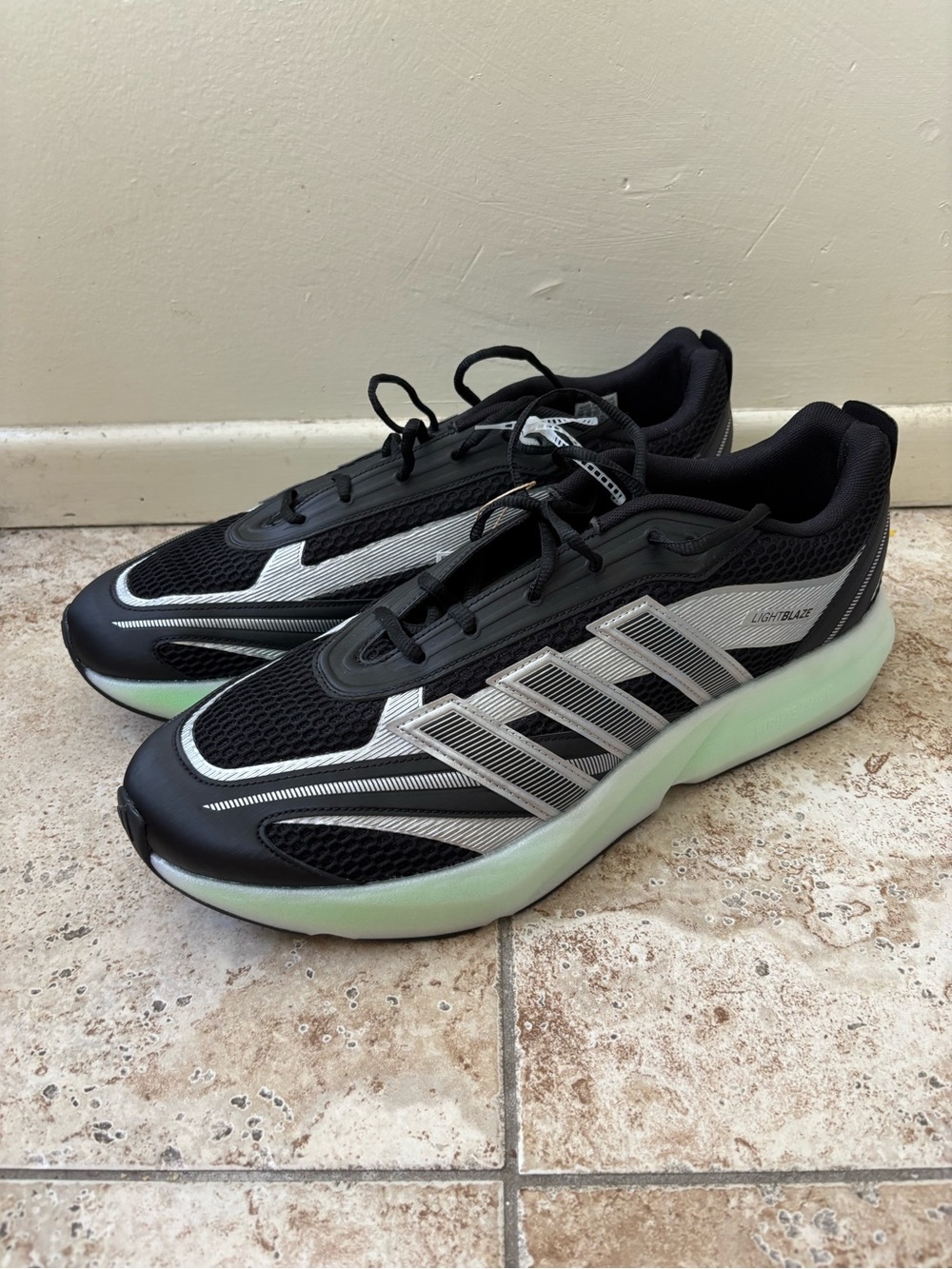 adidas Lightblaze Glow Black Silver Metallic Mesh Athletic Sneaker JP6321 Sz 17
